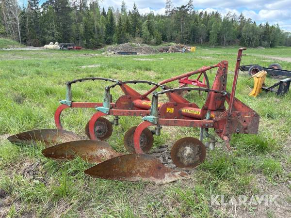 Plog Kverneland Stenomat 14"
