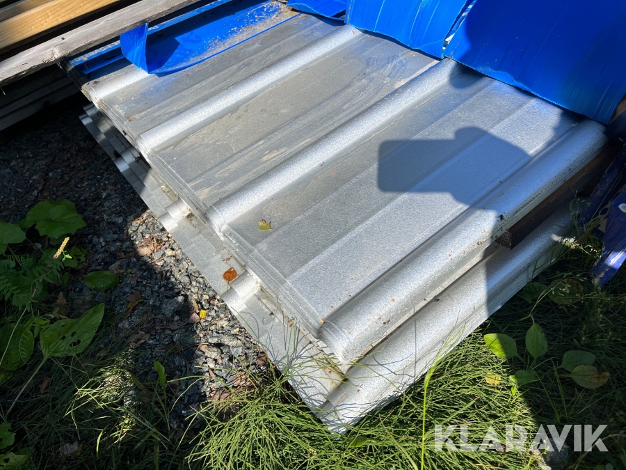 Pannplåt Profilplåt 48st 3m, Gävle, Klaravik auktioner
