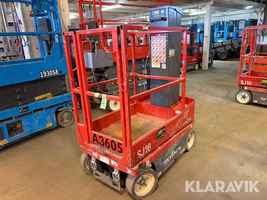 Pelarlift Skyjack SJ16
