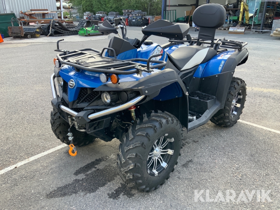 ATV fyrhjuling Cforce  550 Vägregistrerad