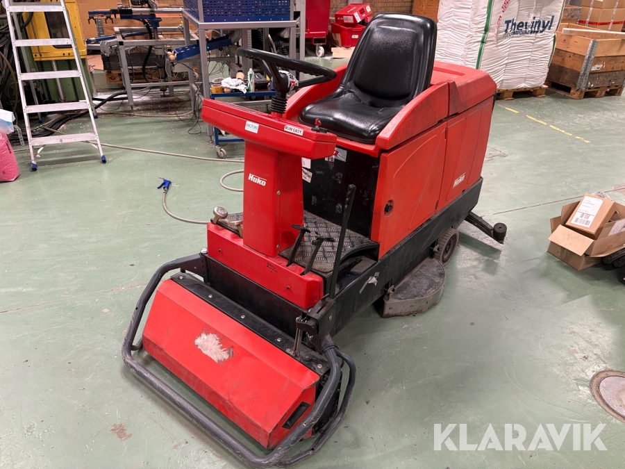 Skurmaskin Hako B 910 med sopaggregat