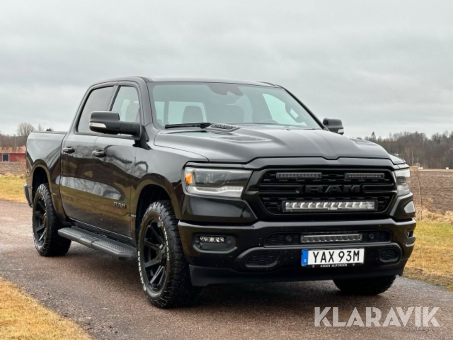 Pickup Dodge Ram 1500 Crew CAB Sport 5.7 Hemi Flex Fuel