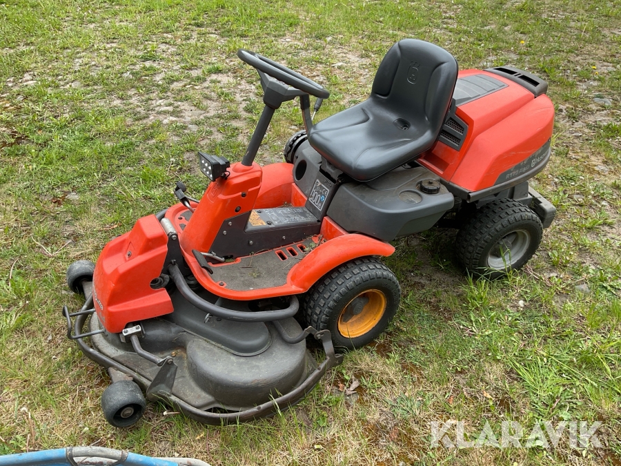 Gräsklippare Husqvarna R175 AWD med tillbehör