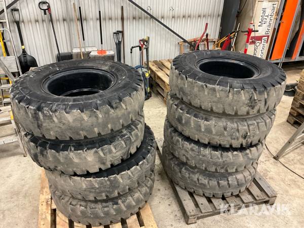 Däck för grävmaskin Nokian Armor Gard 10.00-20 16PR