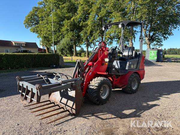 Kompaktlastare Flexitrac 1126 med redskap