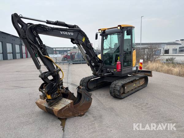 Grävmaskin Volvo ECR50D med tiltrotator och skopor