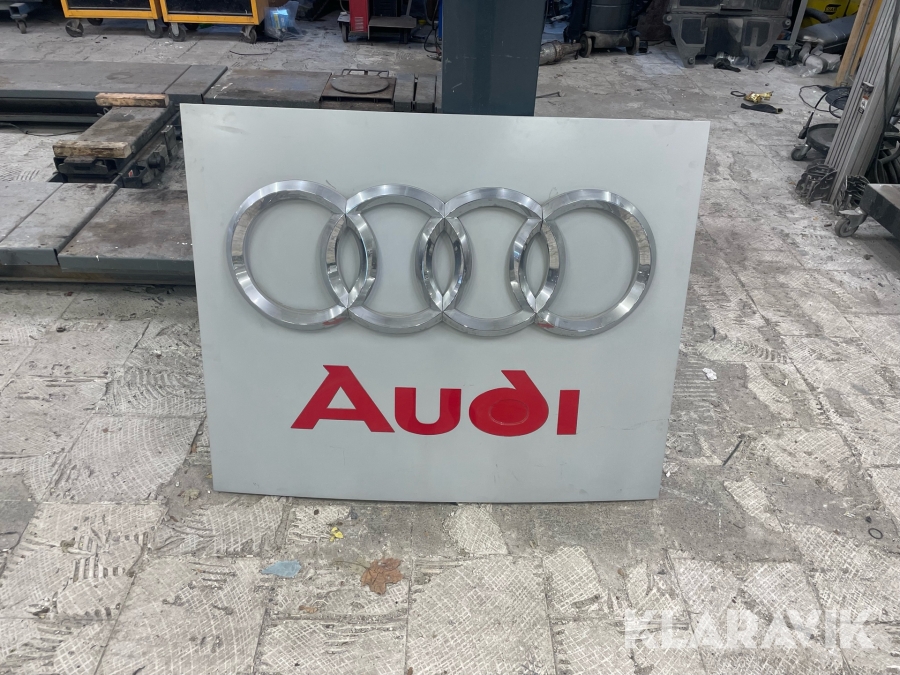 Skylt Audi