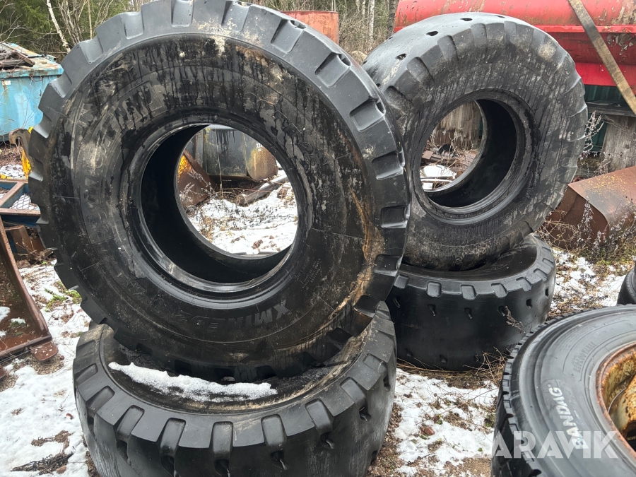 Entreprenaddäck Michelin 20.5R25 4st