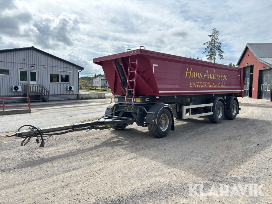 Släp Benalu Tippsläp 3-axlar 2015