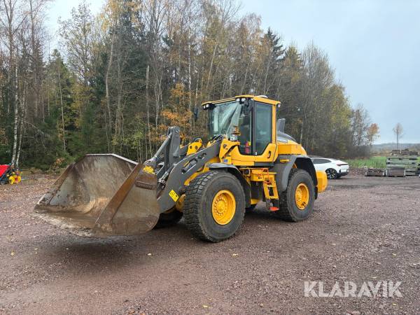 Hjullastare Volvo L90H med skopa + gafflar