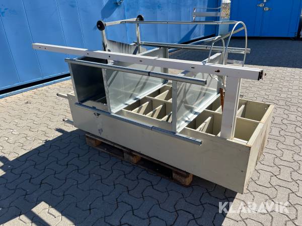 Hyllor & soptunnehållare