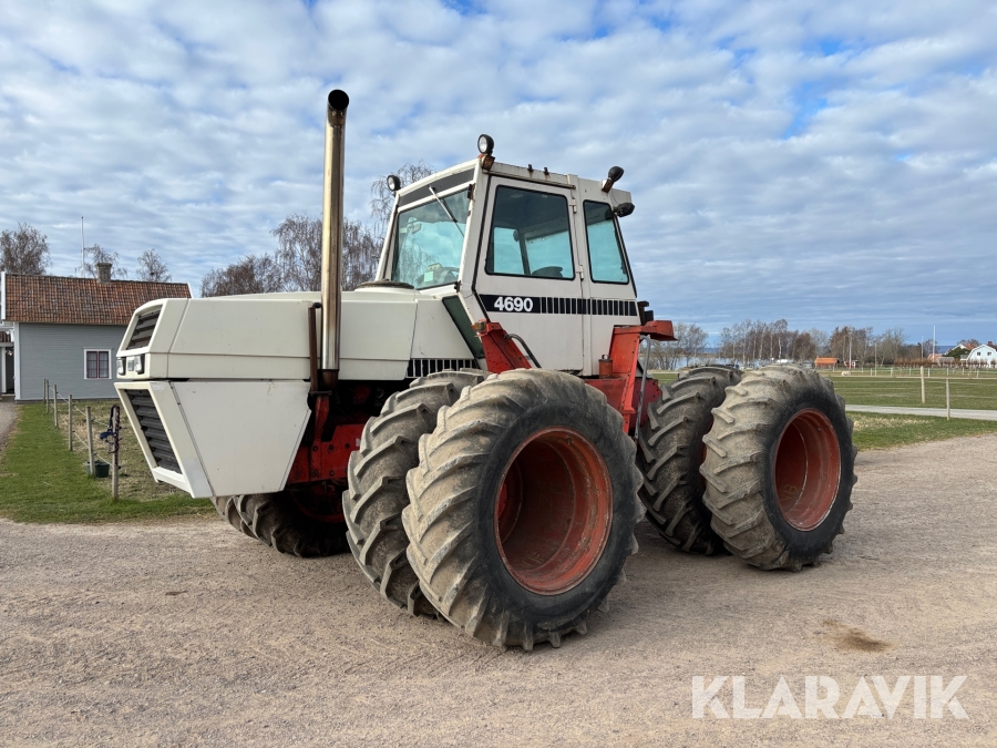 Traktor Case 4690