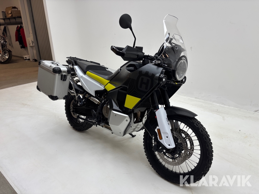 Motorcykel  Husqvarna 901 Norden