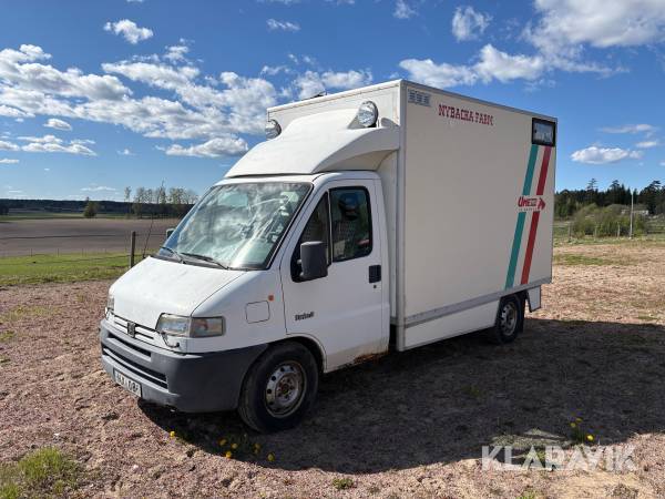 Hästlastbil Peugeot Boxer CC TD 350L