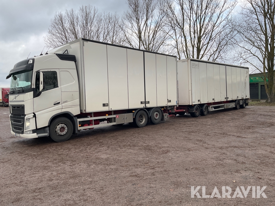 Skåpbil Volvo FH460 med släp
