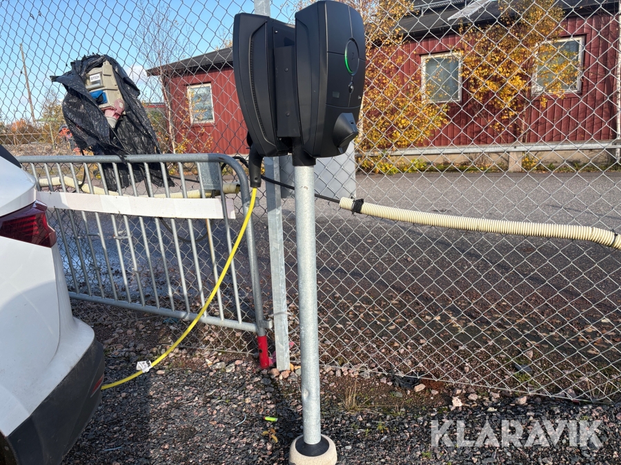 Stolpmonterade elbilsladdare Zaptec Pro MID 2 laddare