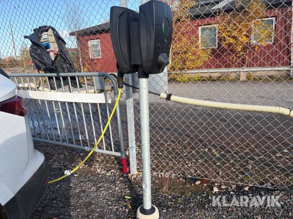 Stolpmonterade elbilsladdare Zaptec Pro MID 2 laddare
