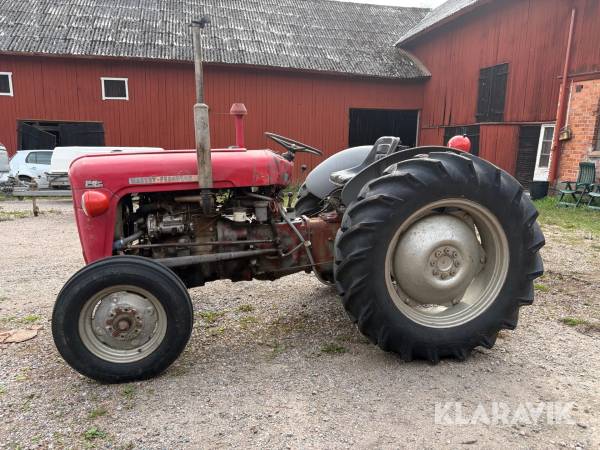 Traktor Massey Ferguson FE 35