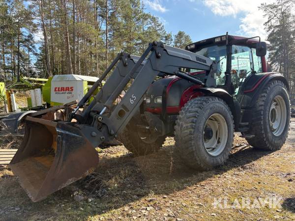 Traktor Valtra N141