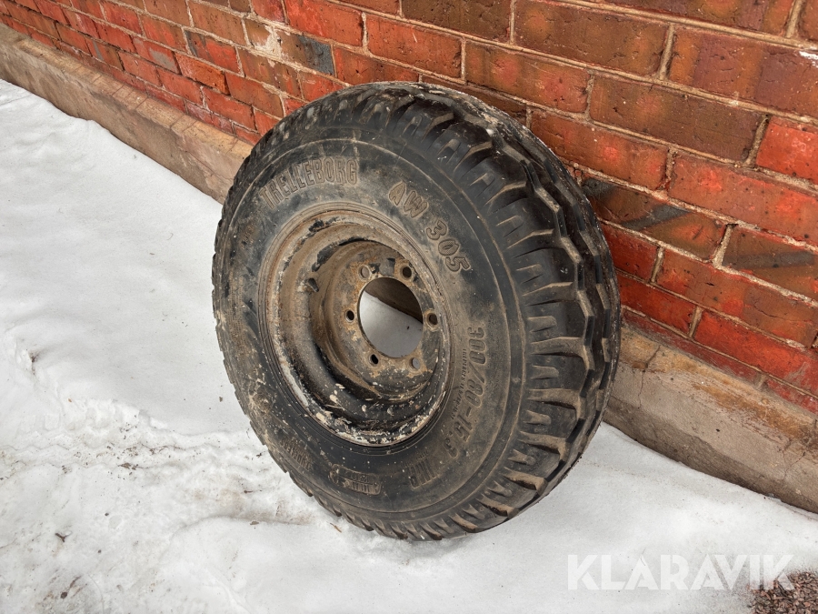 Hjul Trelleborg AW 305 för skogsvagn