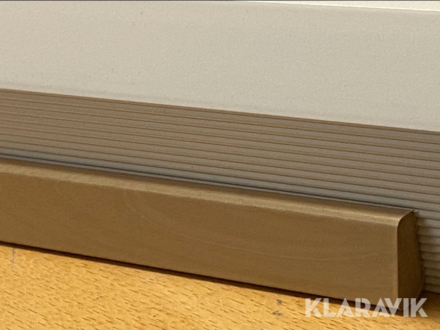 Smyglist folierad MDF Björk 12x22x2440mm 109st