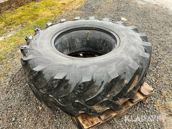 Däck Alliance 16.9-24