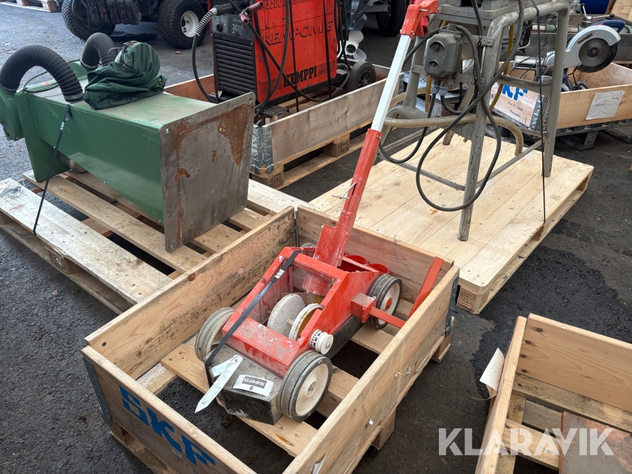 Linjemålningsmaskin Super Striper