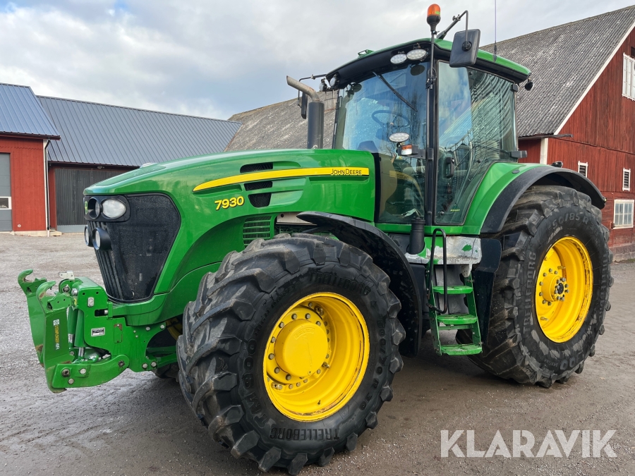 Traktor John Deere 7930