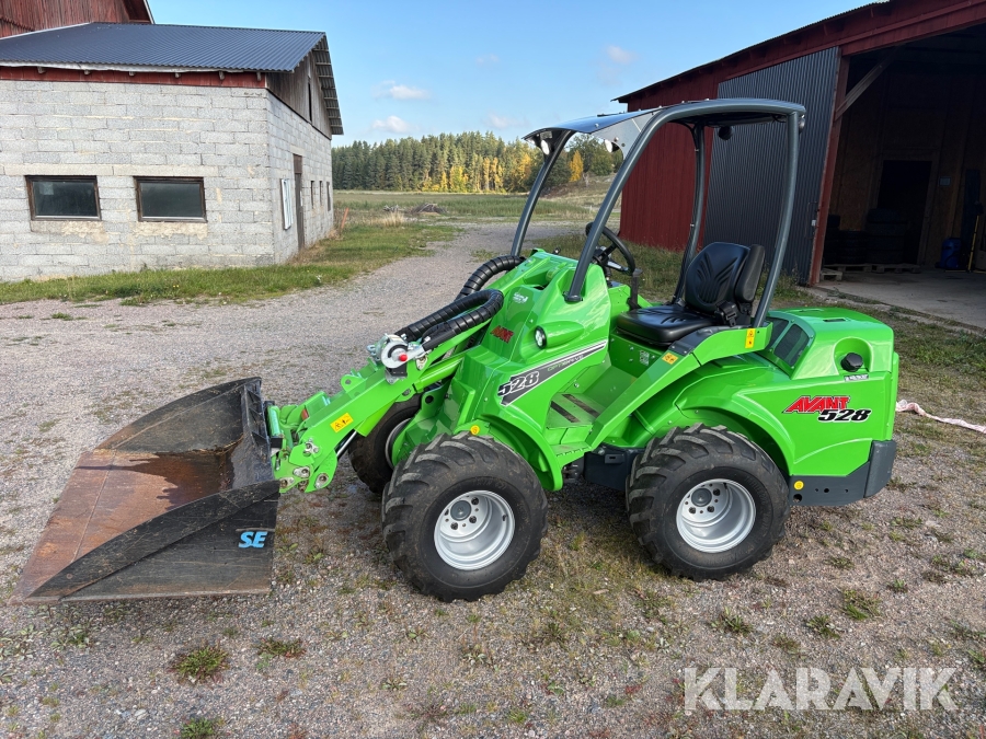 Kompaktlastare Avant 528