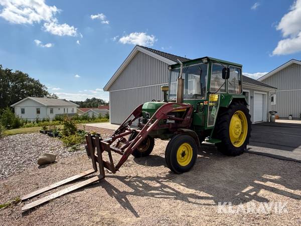 Traktor John Deere 1130 med frontlastare