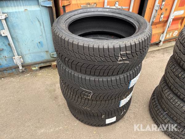 Personbilsdäck Triangle 245/50R20 4st