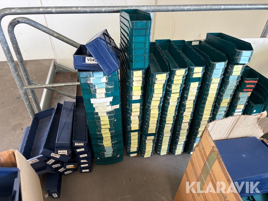 Verktygslådor olika storlekar ca 300st