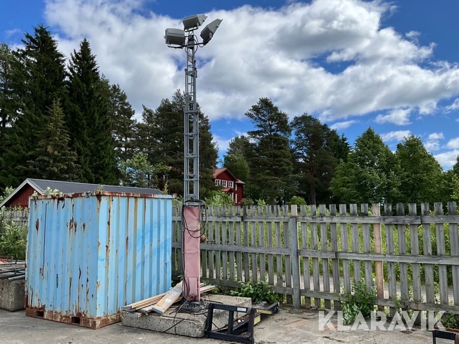Belysningsmast med fundament