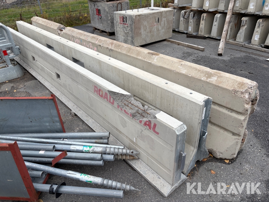Betongbarriärer 3st blandade modeller 6 m
