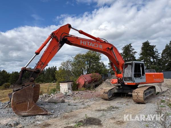 Grävmaskin Hitachi FH330.3 LC med 2st skopor