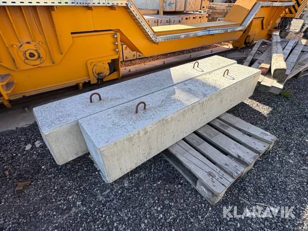 Betongbalk Centrum Pile 300x300