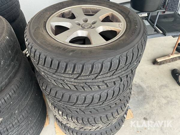 Friktionsdäck med fälg Landsail 235/65 R17