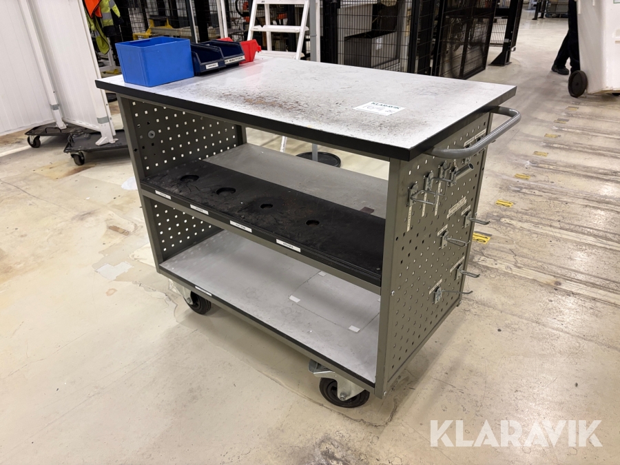 Arbetsbänk på hjul