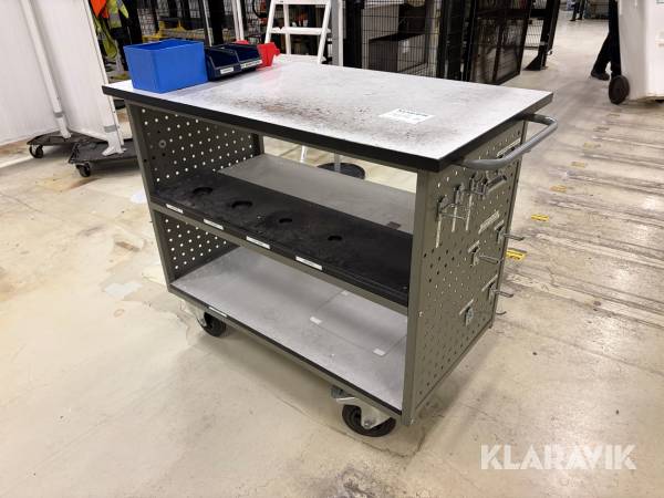 Arbetsbänk på hjul