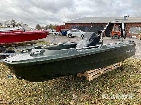 Motorbåt River 460