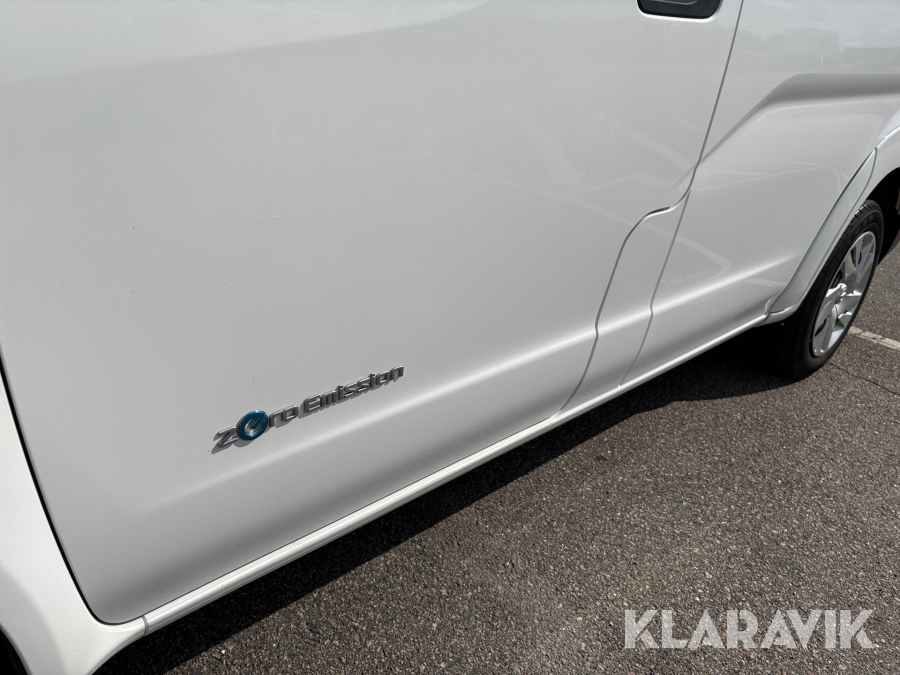 Skåpbil Nissan E-NV200