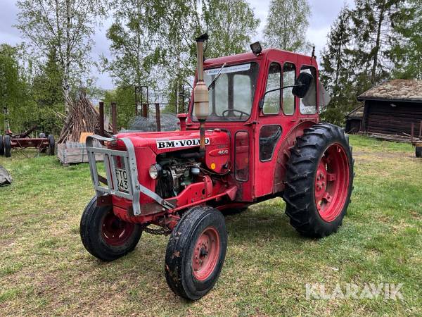 Traktor Volvo BM Buster 400