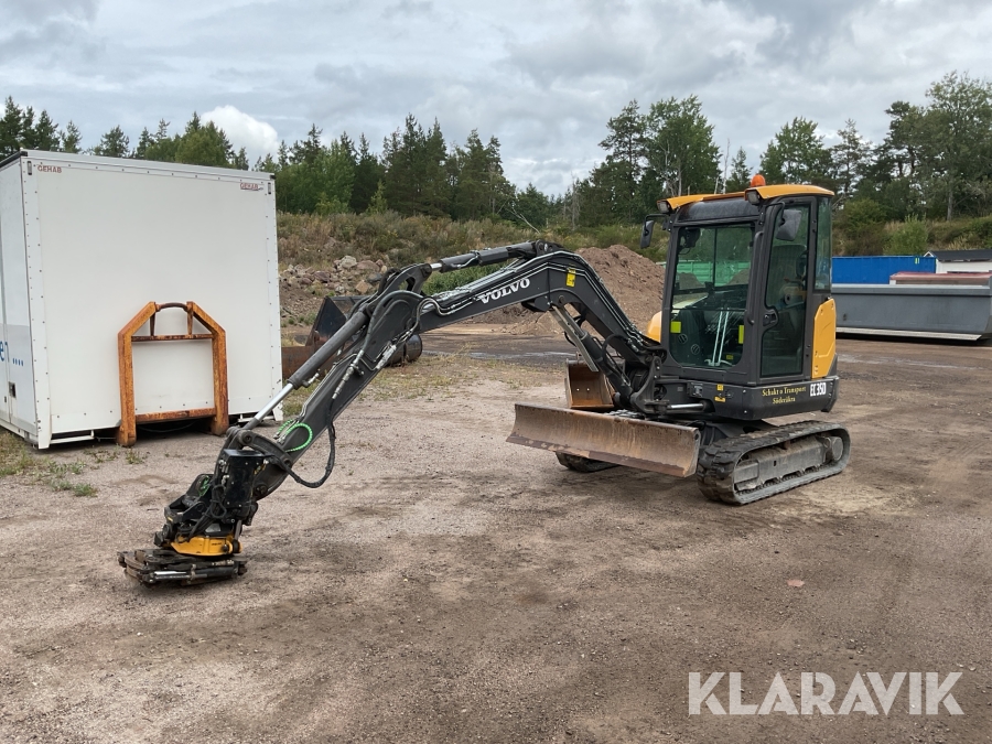 Grävmaskin Volvo EC 35D med tiltrotator och redskap