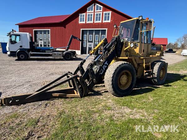 Hjullastare CAT IT18B med redskap