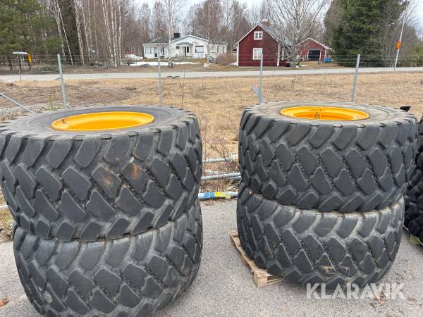 Entreprenaddäck Bridgestone V-Steel Tractoon Stability 4 st