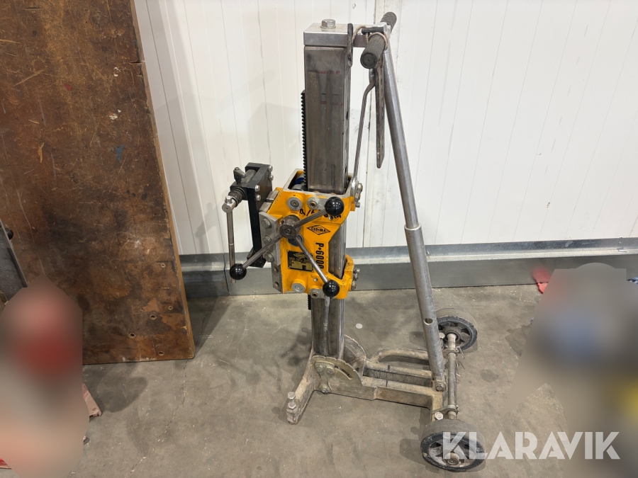 Kärnborrmaskin med stativ Cedima P-6000