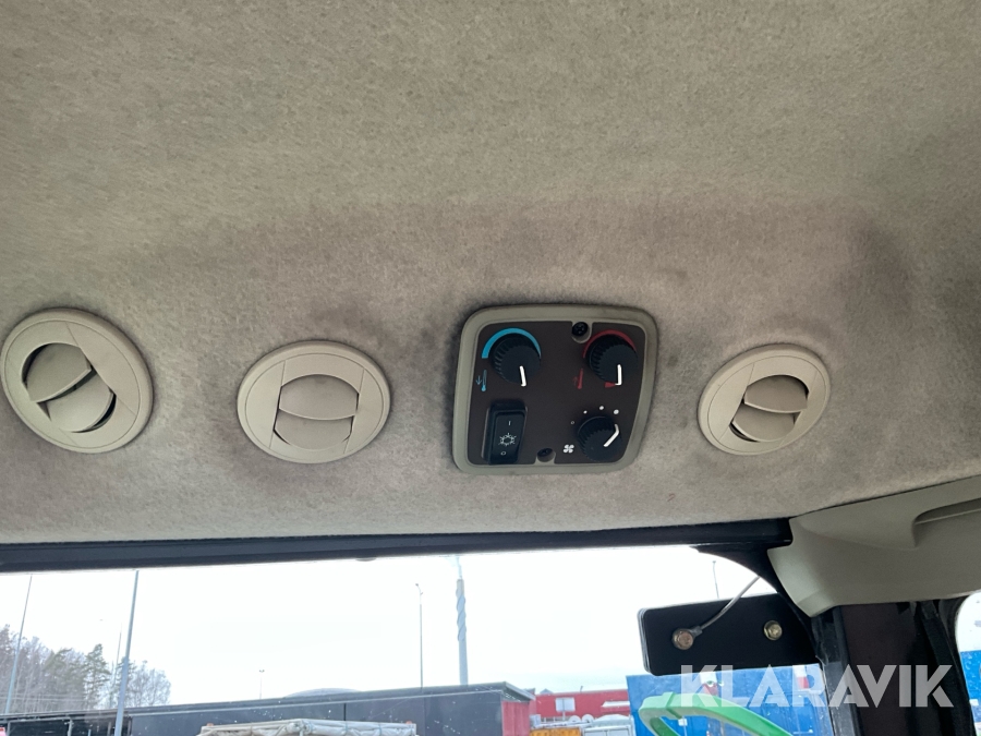 Traktor John Deere 4720