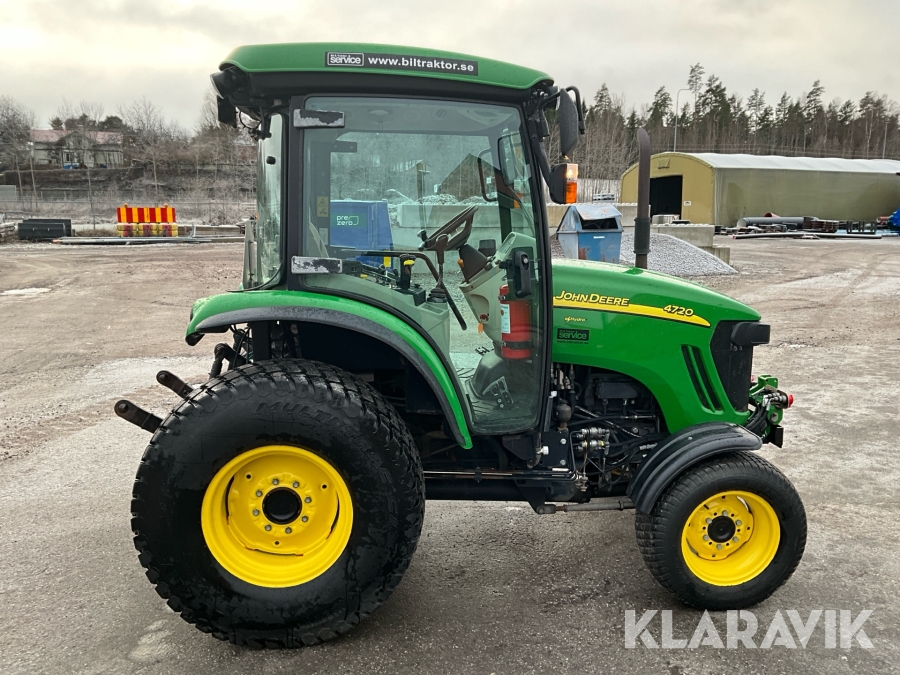 Traktor John Deere 4720