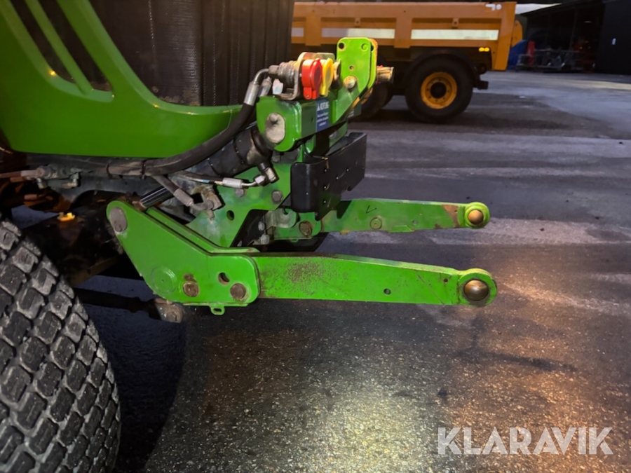 Traktor John Deere 4720