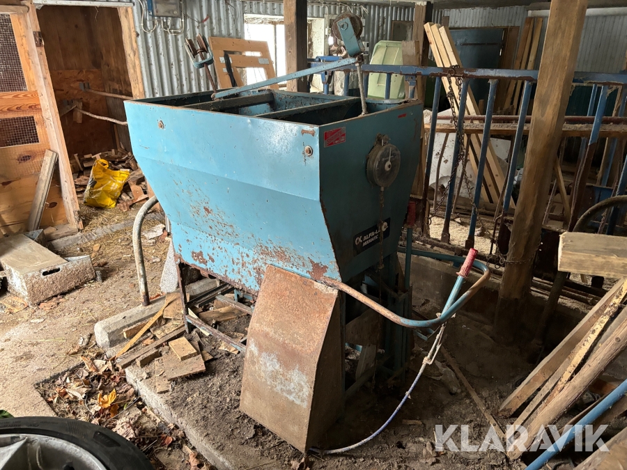 Rälshängd fodervagn Sparman MM